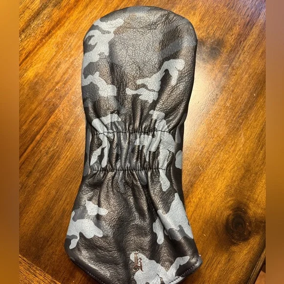 Oak Tree National Headcover - Picture 3 of 4